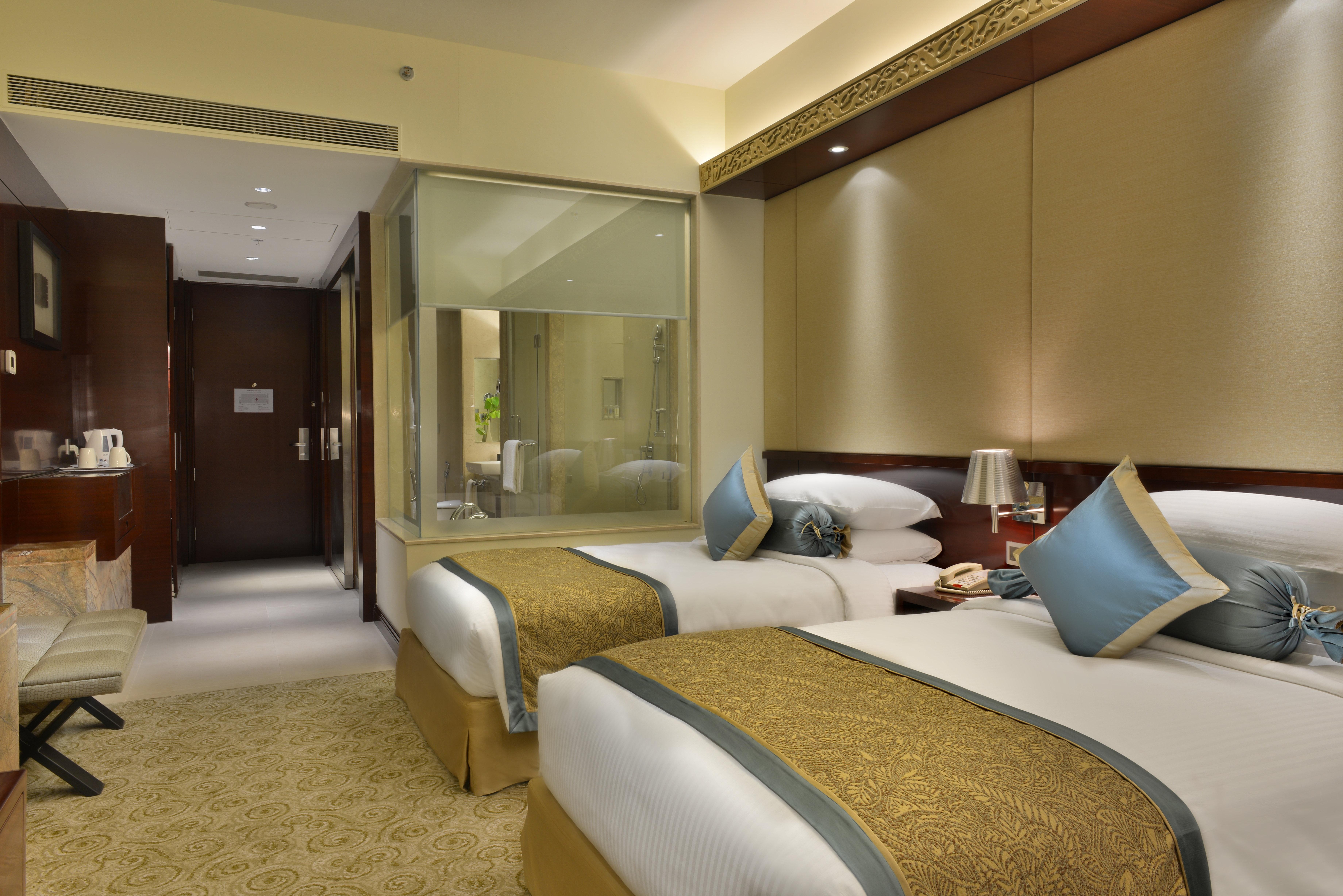 Crowne Plaza Ahmedabad City Centre By Ihg מראה חיצוני תמונה